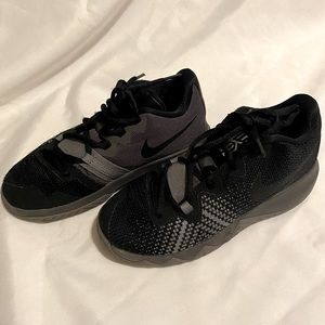 Nike Kyrie Flytrap